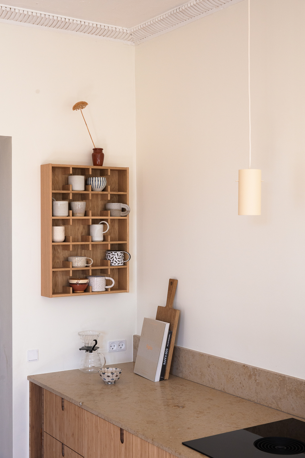 The Sætter Cup Shelf Review: Handcrafted Danish Design for the Ultimate Minimalist Wall Storage
