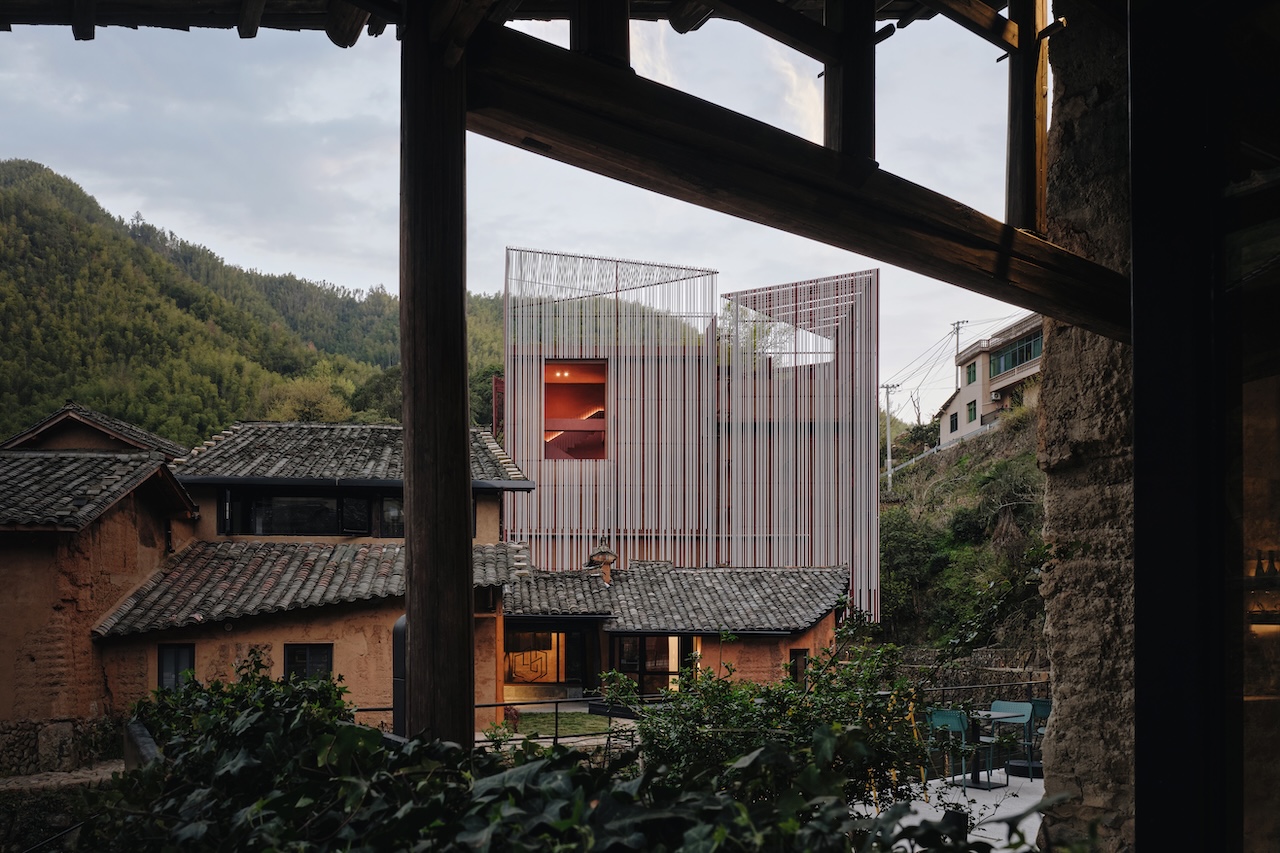 External view of Z Museum showing its integration into the mountainous landscape of Zhejiang.