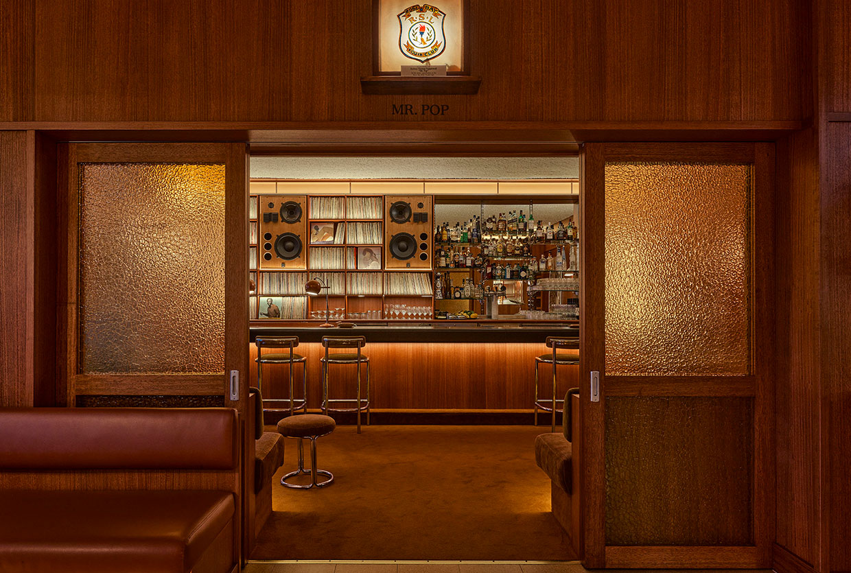 Hospitality Design: Timber and Brick at Club Rose Bay