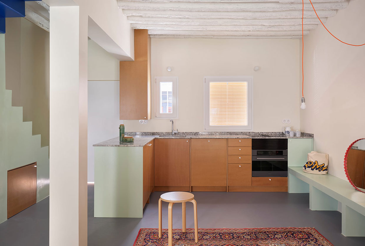 Modernizing a 1940s Terrace: How TET House Redefines Compact Living in Madrid