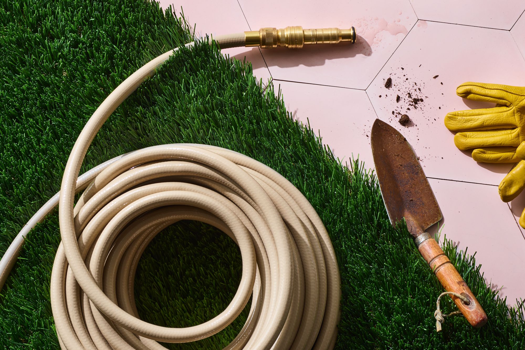 Text overlay 'What to Do After Extreme Heat Wrecks Your Garden' over a parched vegetable patch.