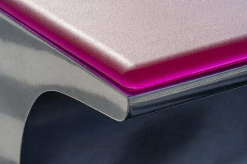 Detailed view of the pigmented outdoor cushions used in the LS24 system.