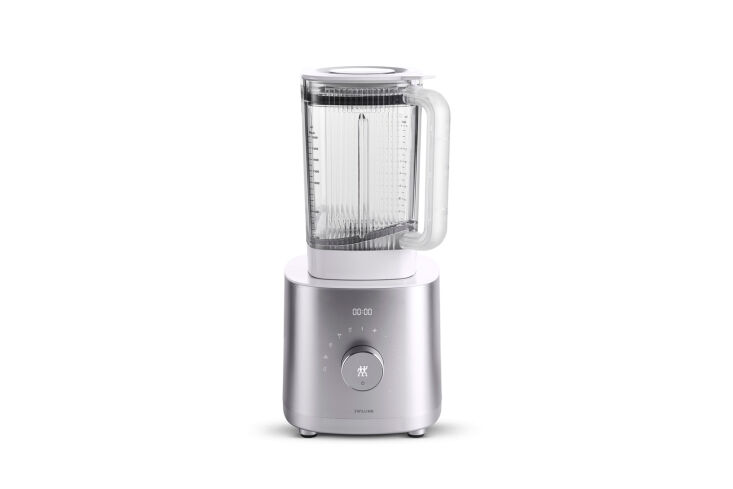 Close-up of the Zwilling Enfinigy Blender featuring high-carbon steel blades.