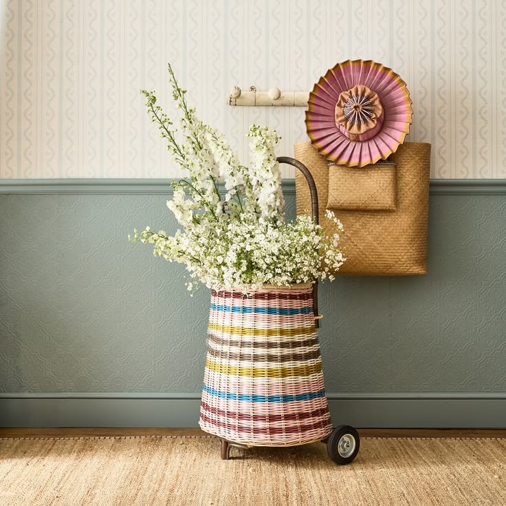 Granny Chic Decor: Sustainable Styling with GreenRow