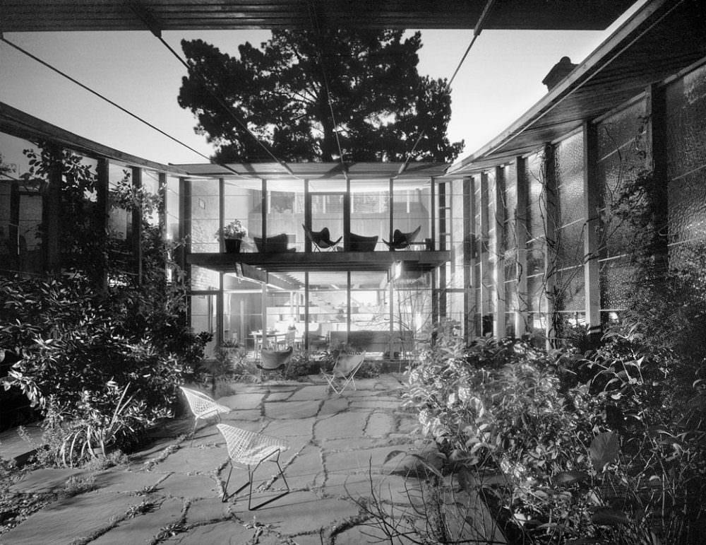 Vintage black and white photograph of the modernist Walsh Street residence designed by Robin Boyd in 1959.