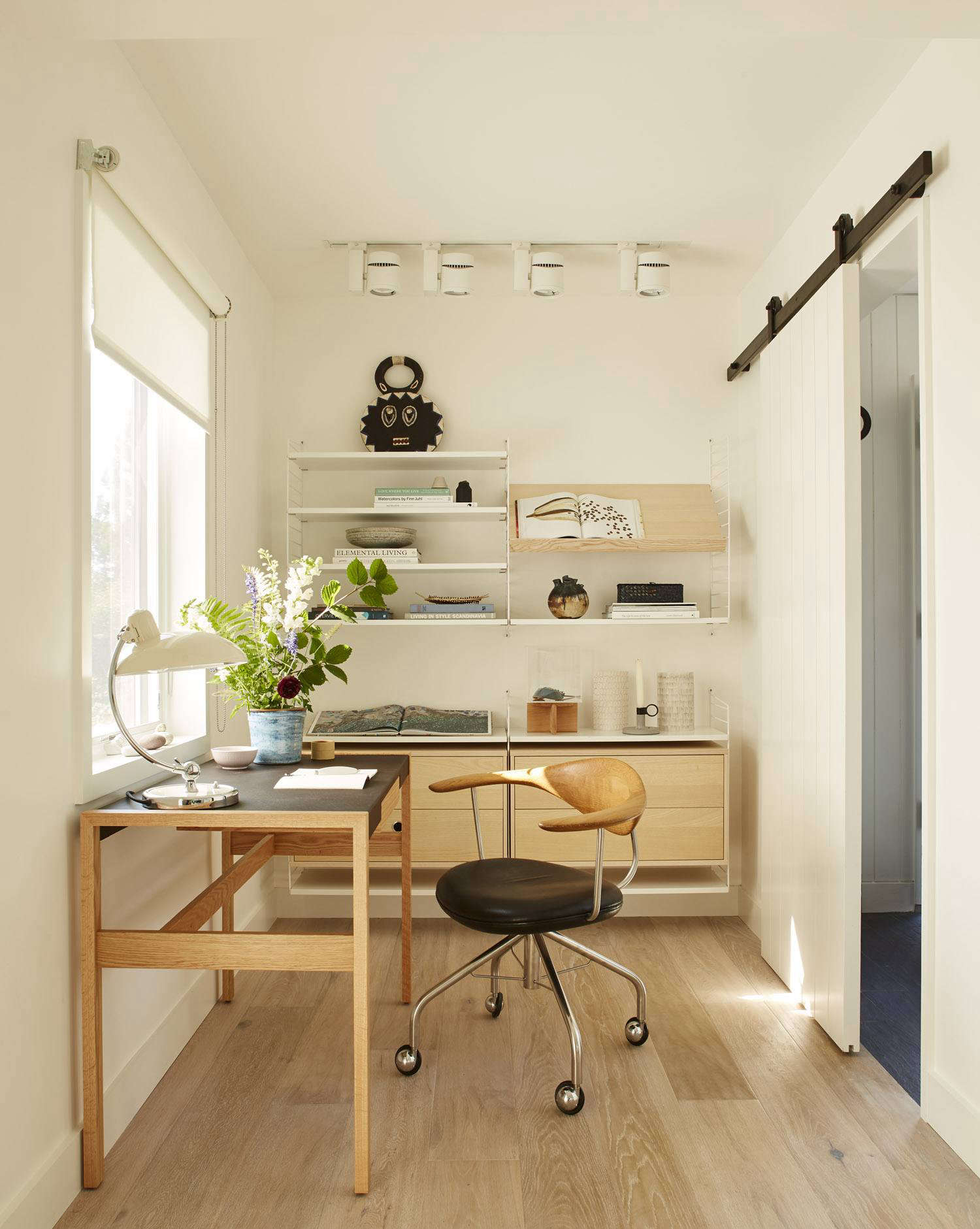 1970s Closet Conversion: How to Create a Functional Scandi Workspace