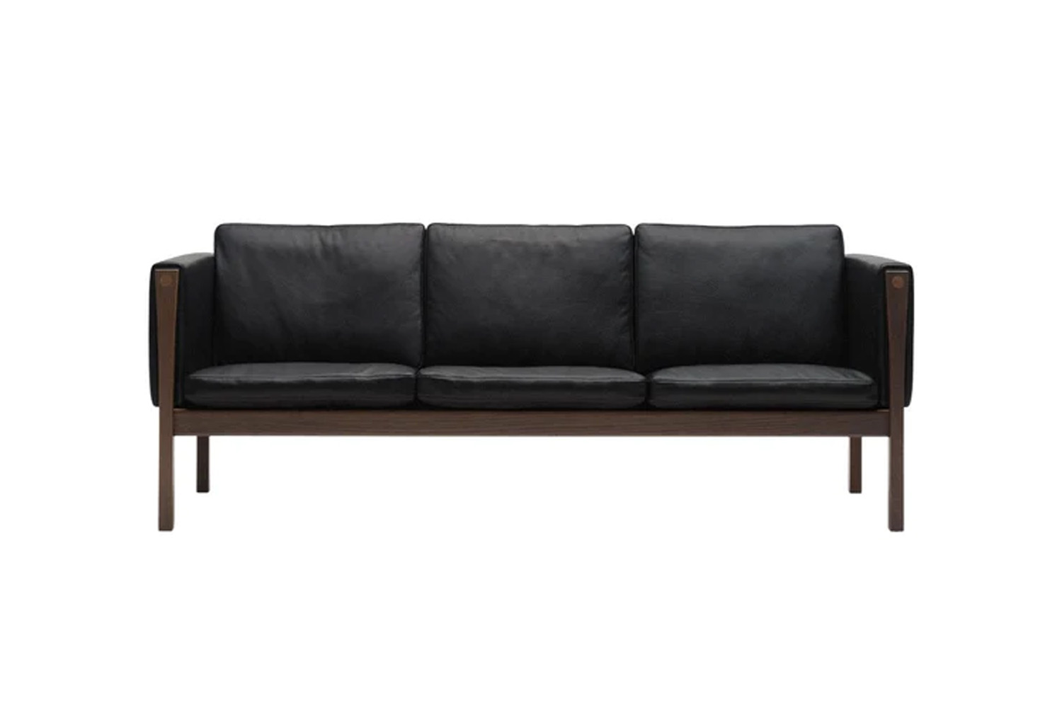 The Hans Wegner CH163 Sofa showcasing premium leather finish.