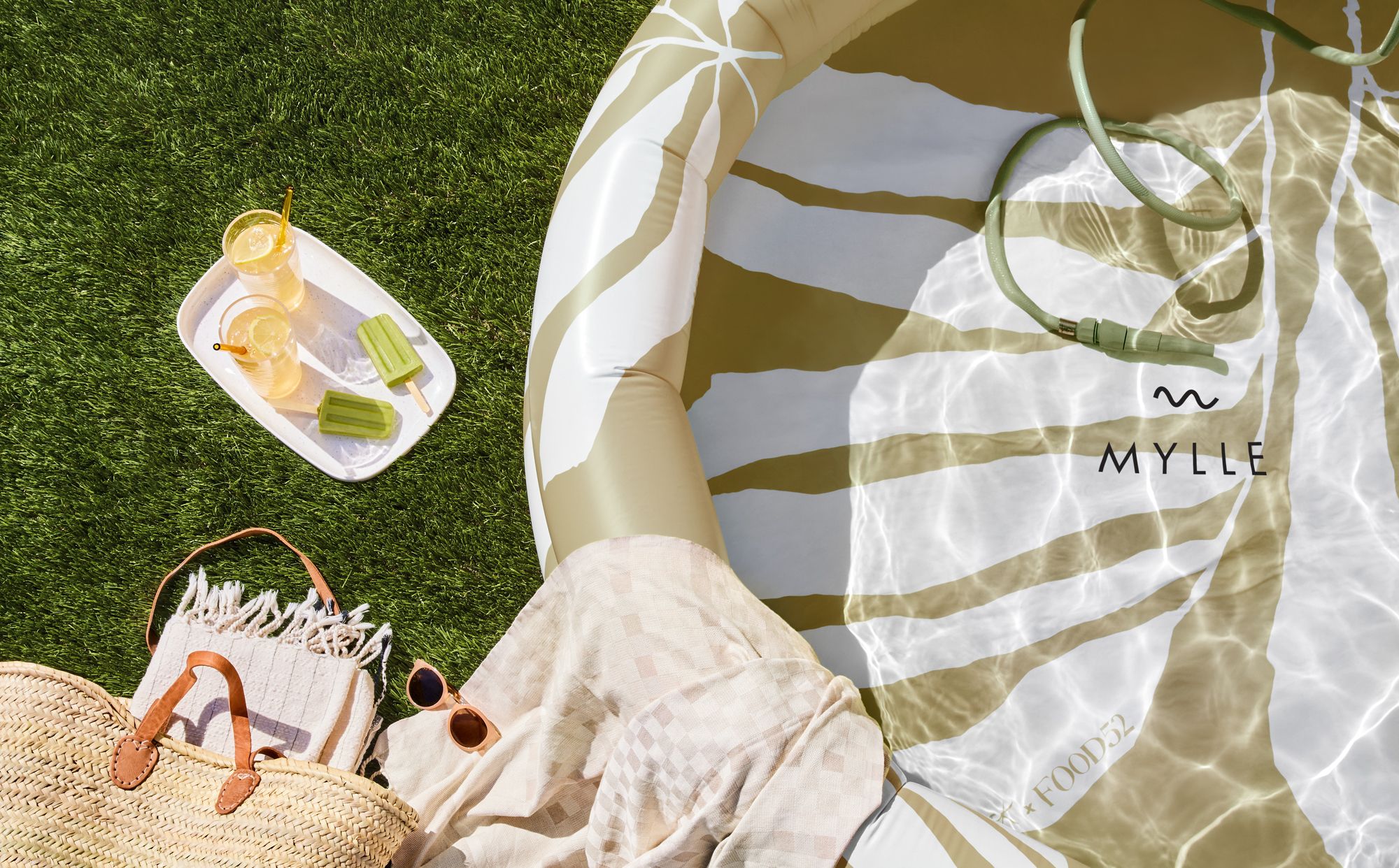 7 Best Outdoor Accessories to Keep Kids Cool: 2025 Summer Safety Guide