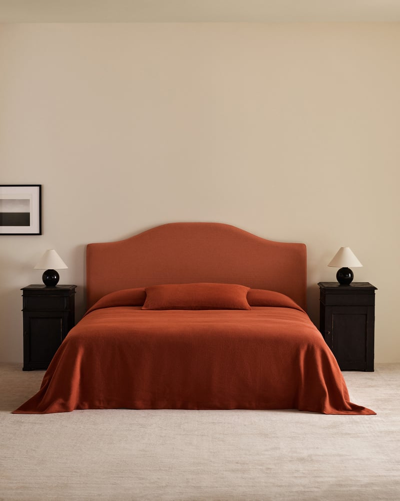 Why Linen Bed Covers are the Gold Standard for Shoulder Season Comfort