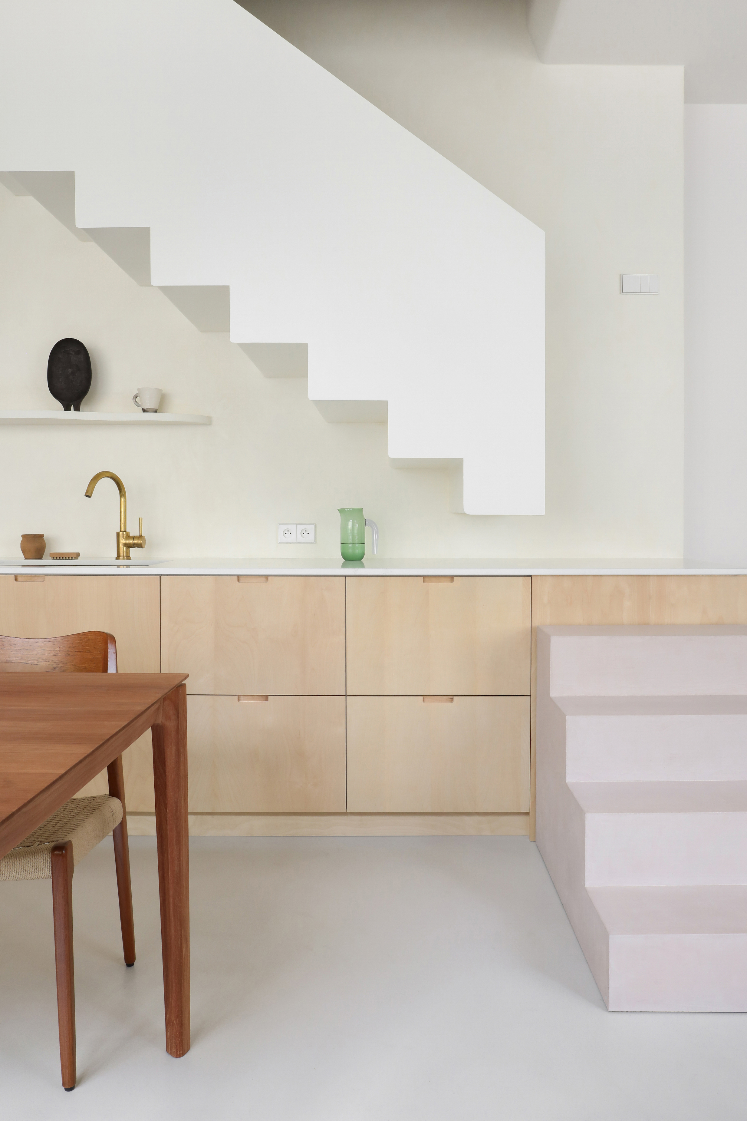 Heju’s Architectural Feat: Redefining an 1830s Paris Duplex with Innovative Small Space Design